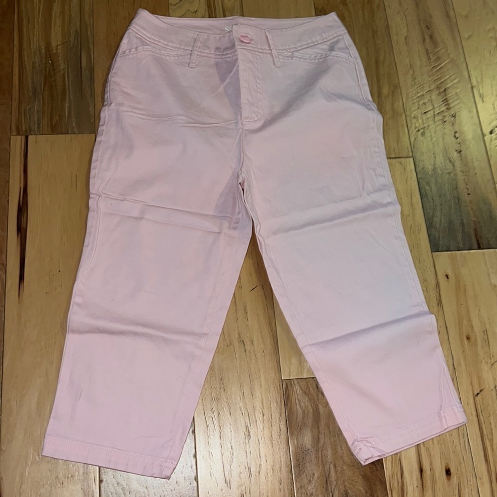 ST John’s Bay pink capri pants Sz 6